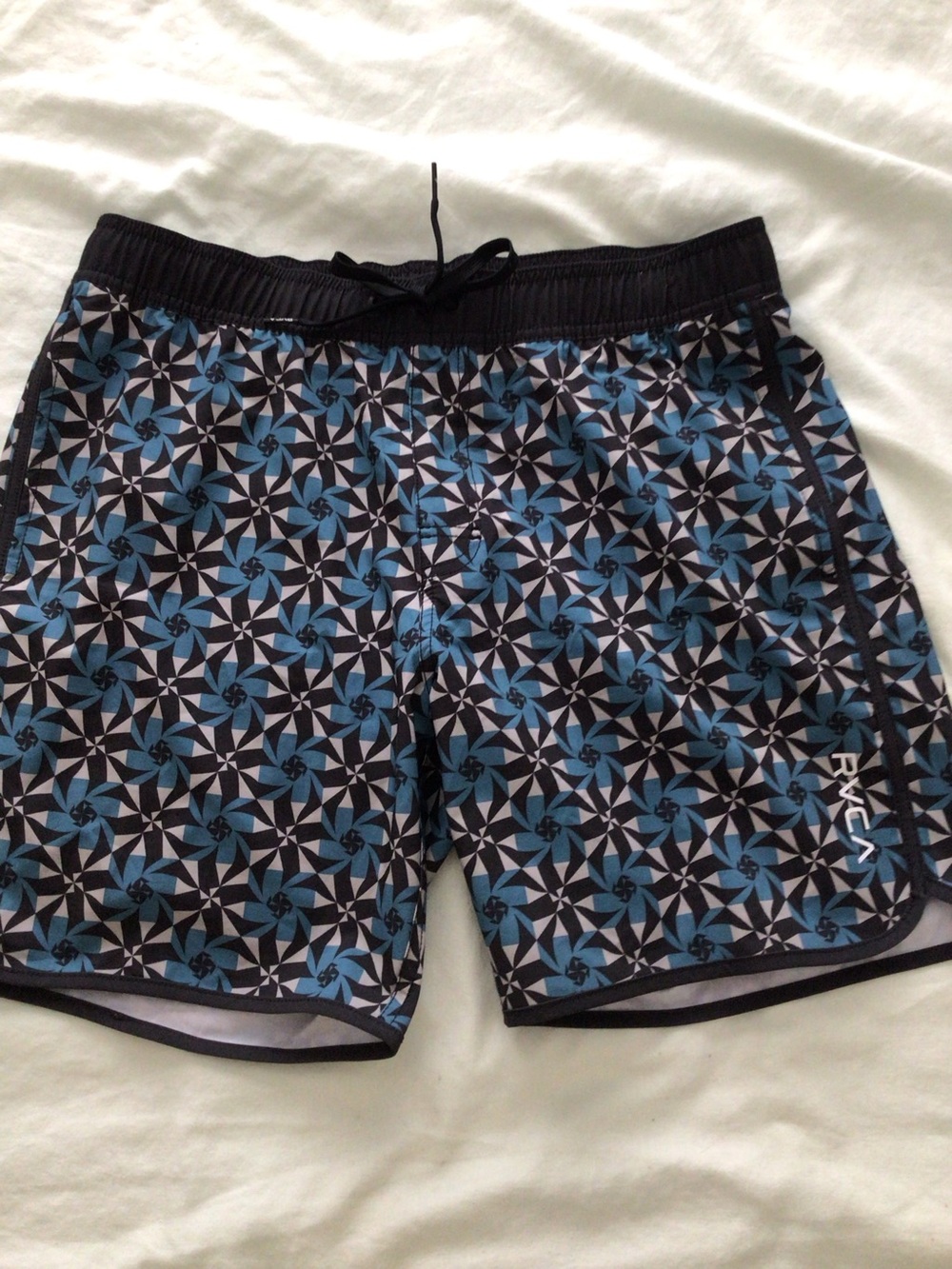 RVCA Geometric Pinwheel Blue Swim Shorts - Large